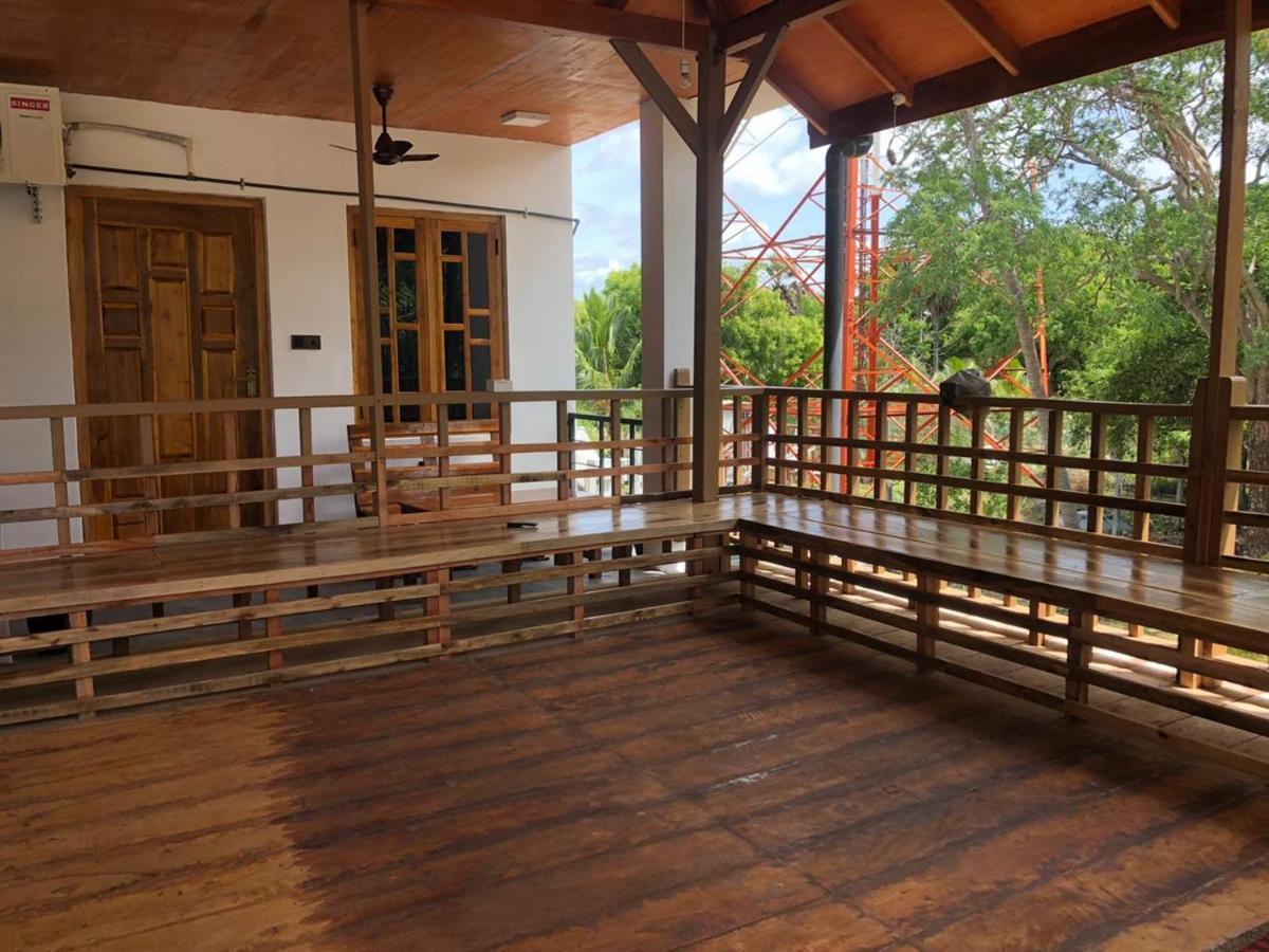 Resort Hankaanaa- Stay No Work Pottuvil Extérieur photo